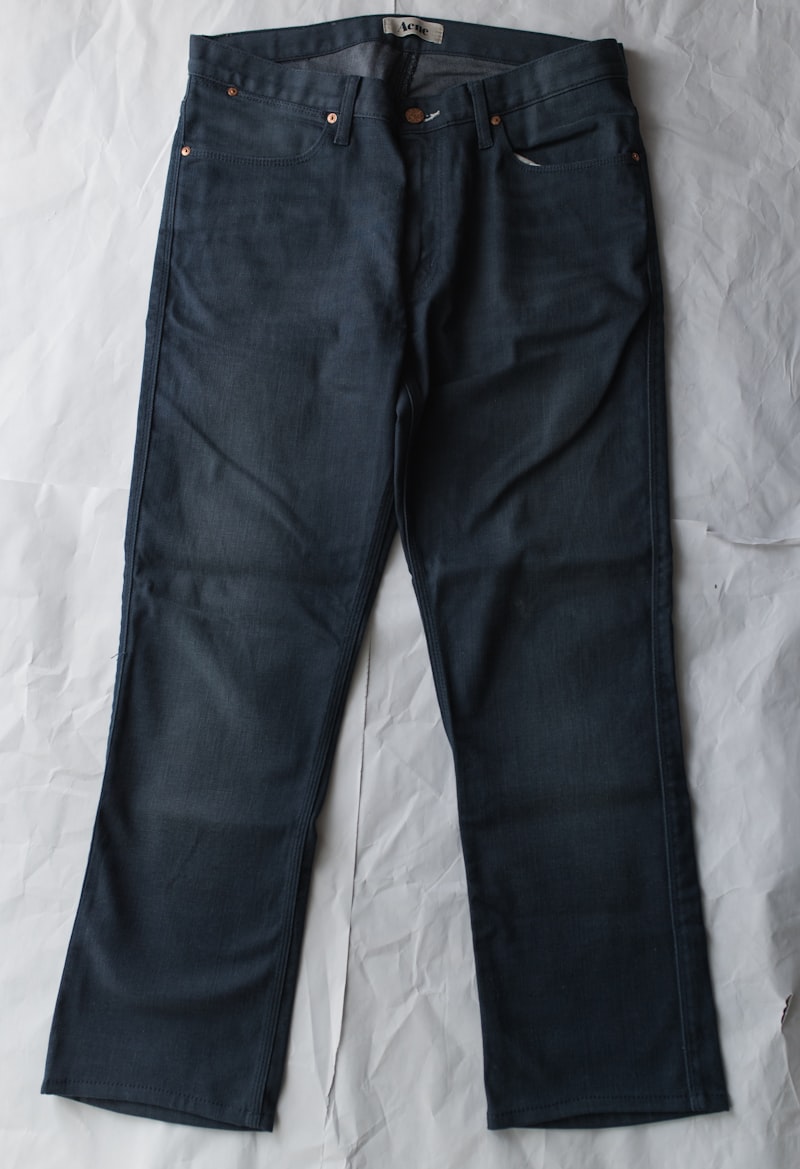 Celana Chino Pria — Khaki