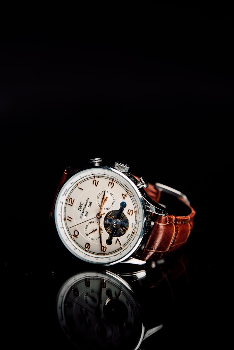 Jam Tangan Minimalis — Navy